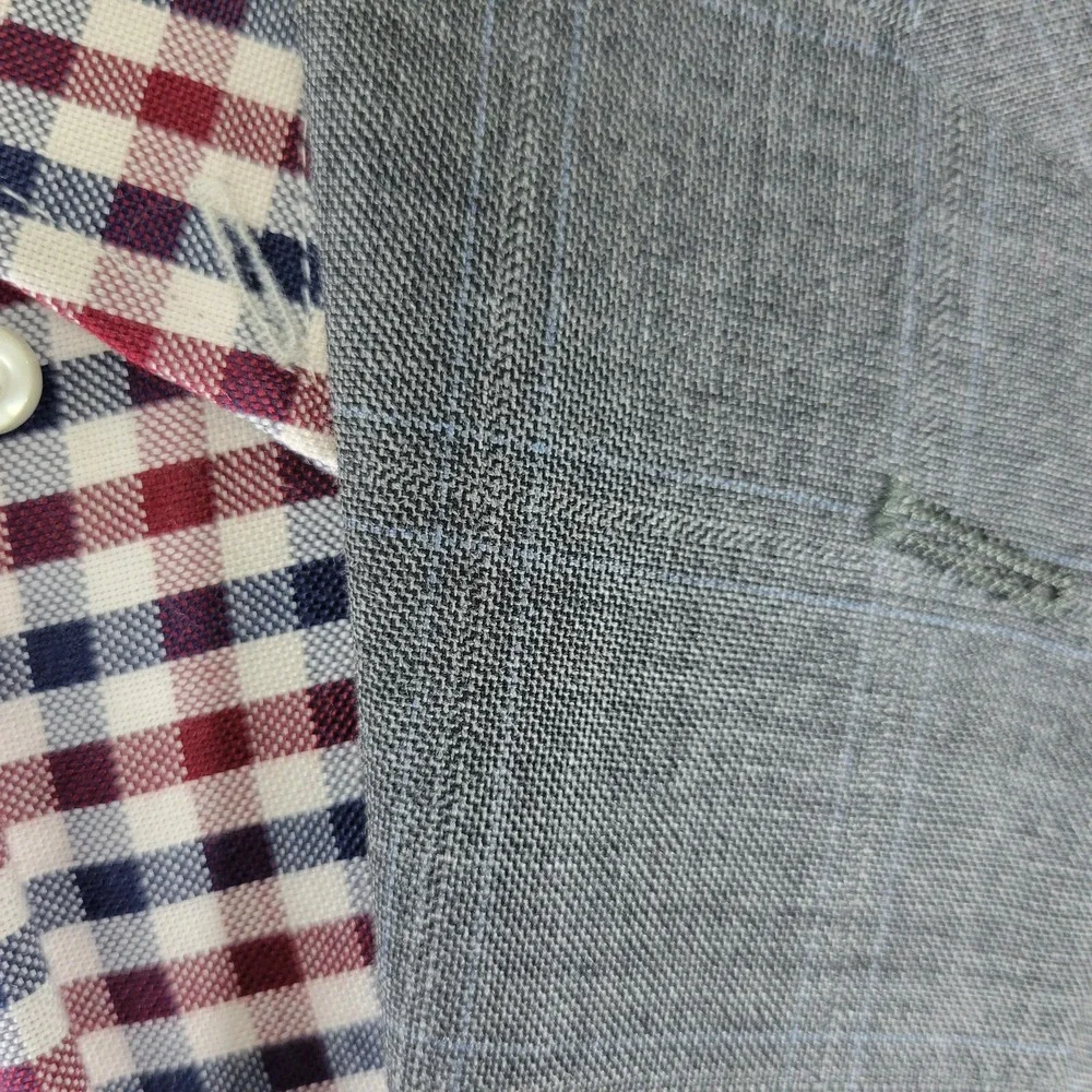 Pronto Uomo purchase carefully